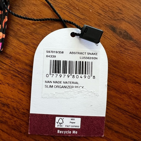 Women’s Multi-Colored Snake Design Card Holder! - Picture 4 of 8